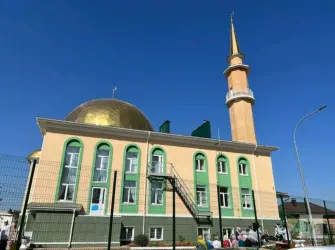 Новая мечеть в Альметьевске. Открытка с поздравлением